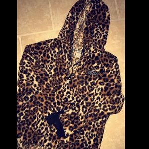 VS PINK cheetah print Sherpa..